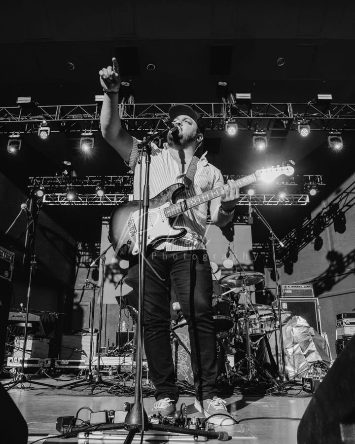 George Ruiz performing live